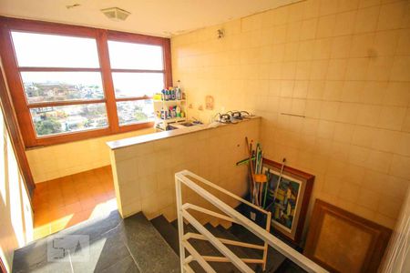 Casa à venda com 500m², 3 quartos e 4 vagas Casa à venda com 500m², 3 quartos e 4 vagasÁrea de Serviço