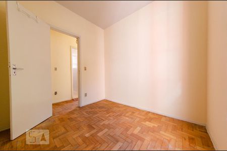 Quarto 1 de apartamento para alugar com 3 quartos, 70m² em Padre Eustáquio, Belo Horizonte