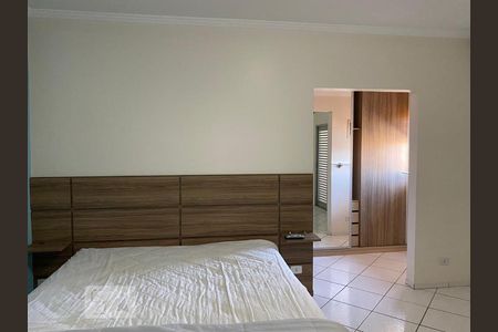 Quarto 3 - Suíte de casa para alugar com 3 quartos, 241m² em Parque Monte Alegre, Taboão da Serra
