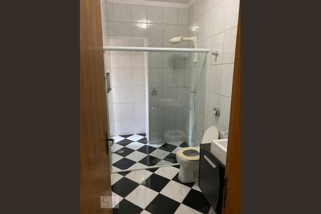 Banheiro de casa para alugar com 3 quartos, 241m² em Parque Monte Alegre, Taboão da Serra