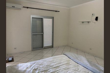 Quarto 3 - Suíte de casa para alugar com 3 quartos, 241m² em Parque Monte Alegre, Taboão da Serra