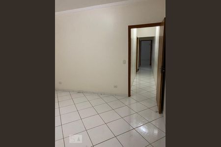 Quarto 1 de casa para alugar com 3 quartos, 241m² em Parque Monte Alegre, Taboão da Serra