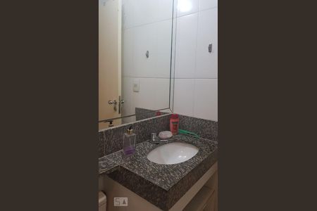 Banheiro Social de apartamento à venda com 2 quartos, 55m² em Taquara, Rio de Janeiro