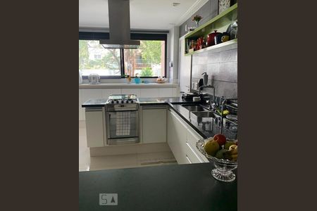 Apartamento à venda com 146m², 3 quartos e 2 vagas Apartamento à venda com 146m², 3 quartos e 2 vagasCozinha