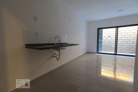 Cozinha de kitnet/studio para alugar com 1 quarto, 33m² em Vila Carrão, São Paulo