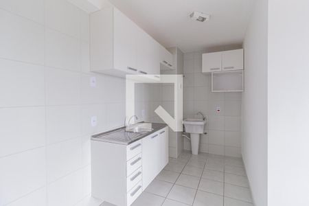 Apartamento à venda com 36m², 2 quartos e 1 vaga Apartamento à venda com 36m², 2 quartos e 1 vagaCozinha e área de serviço