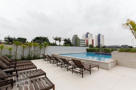 Apartamento à venda com 90m², 2 quartos e 2 vagasÁrea comum - Piscina