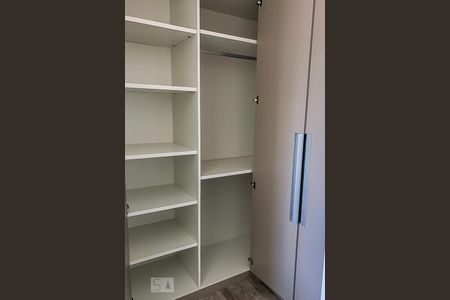 Quarto de apartamento à venda com 1 quarto, 44m² em Centro, Campinas