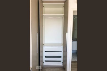 Quarto de apartamento à venda com 1 quarto, 44m² em Centro, Campinas
