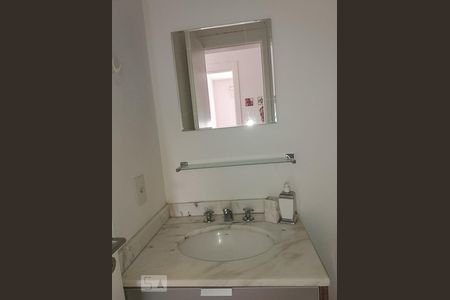 Apartamento à venda com 54m², 2 quartos e 1 vaga Apartamento à venda com 54m², 2 quartos e 1 vagaBanheiro