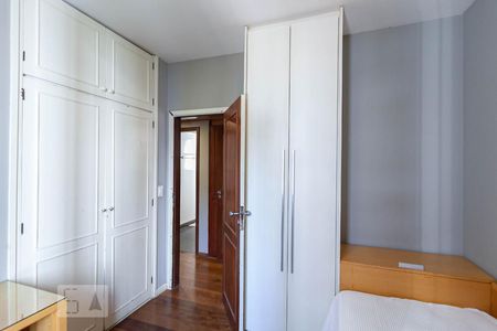 Apartamento para alugar com 180m², 4 quartos e 2 vagas Apartamento para alugar com 180m², 4 quartos e 2 vagasQuarto 1 - armários