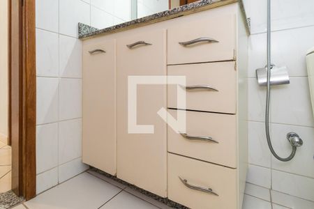 Apartamento à venda com 90m², 3 quartos e 2 vagas Apartamento à venda com 90m², 3 quartos e 2 vagasBanheiro - Armários