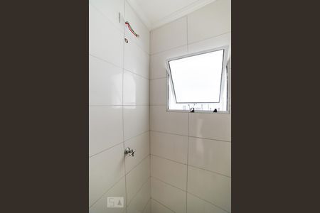 Banheiro de casa para alugar com 1 quarto, 35m² em Parada Inglesa, São Paulo