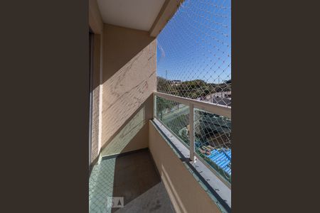 Apartamento à venda com 66m², 3 quartos e 1 vaga Apartamento à venda com 66m², 3 quartos e 1 vagaSacada