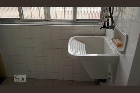 Apartamento à venda com 70m², 2 quartos e 1 vagaÁrea de Serviço