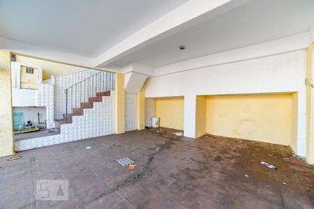 Casa à venda com 100m², 4 quartos e 2 vagas Casa à venda com 100m², 4 quartos e 2 vagasGaragem