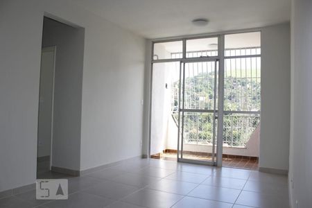 Sala de apartamento para alugar com 2 quartos, 65m² em Fonseca, Niterói