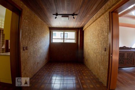 Apartamento à venda com 265m², 4 quartos e 2 vagas Apartamento à venda com 265m², 4 quartos e 2 vagasEscritório