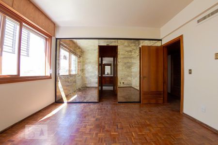 Apartamento à venda com 265m², 4 quartos e 2 vagas Apartamento à venda com 265m², 4 quartos e 2 vagasQuarto 2 - Suíte