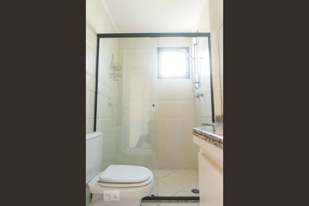 Apartamento à venda com 204m², 4 quartos e 4 vagas Apartamento à venda com 204m², 4 quartos e 4 vagasBanheiro da suíte 2