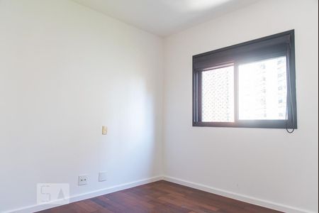 Apartamento à venda com 204m², 4 quartos e 4 vagas Apartamento à venda com 204m², 4 quartos e 4 vagasSuíte 2