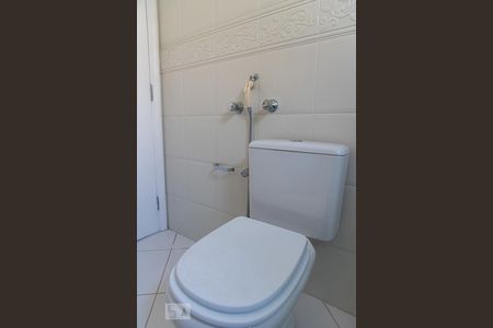 Apartamento à venda com 204m², 4 quartos e 4 vagas Apartamento à venda com 204m², 4 quartos e 4 vagasBanheiro da suíte 2