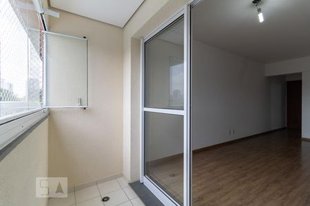 Varanda da Sala de apartamento para alugar com 3 quartos, 80m² em Vila Firmiano Pinto, São Paulo
