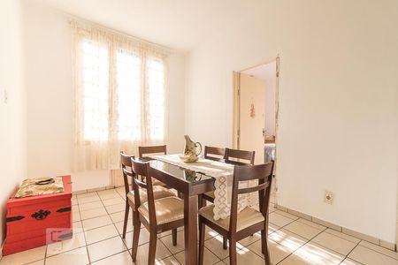 Apartamento à venda com 110m², 4 quartos e sem vaga Apartamento à venda com 110m², 4 quartos e sem vagaSala de Jantar
