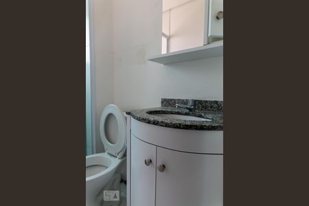 Apartamento à venda com 56m², 2 quartos e 1 vaga Apartamento à venda com 56m², 2 quartos e 1 vagaBanheiro