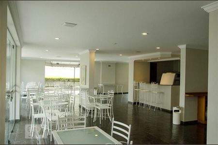 Apartamento à venda com 76m², 2 quartos e 2 vagas