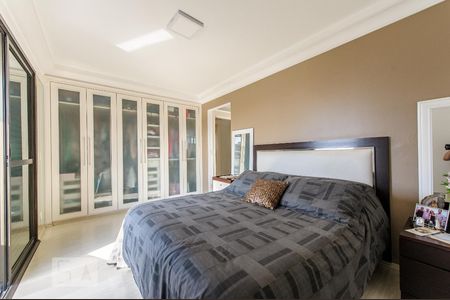 Apartamento à venda com 223m², 4 quartos e 3 vagas Apartamento à venda com 223m², 4 quartos e 3 vagasSuite 3 - Quarto