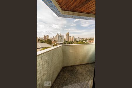 Apartamento à venda com 223m², 4 quartos e 3 vagas Apartamento à venda com 223m², 4 quartos e 3 vagasSacada - Suite 3