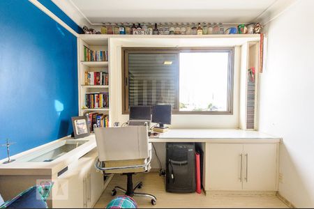 Apartamento à venda com 223m², 4 quartos e 3 vagas Apartamento à venda com 223m², 4 quartos e 3 vagasSuite 1 - Quarto