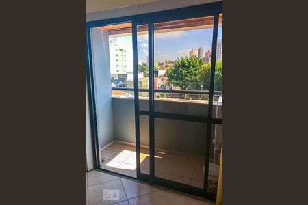 Sacada de apartamento à venda com 1 quarto, 54m² em Cambuí, Campinas