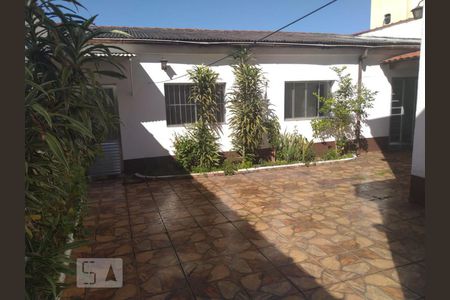 Casa à venda com 300m², 3 quartos e 8 vagas Casa à venda com 300m², 3 quartos e 8 vagasQuintal