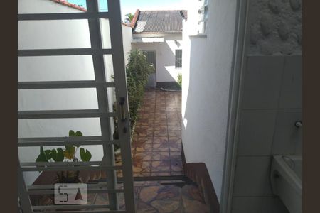 Casa à venda com 300m², 3 quartos e 8 vagas Casa à venda com 300m², 3 quartos e 8 vagasQuintal