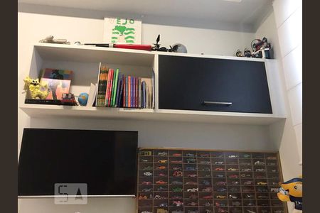 Apartamento à venda com 84m², 2 quartos e 1 vaga Apartamento à venda com 84m², 2 quartos e 1 vagaQuarto