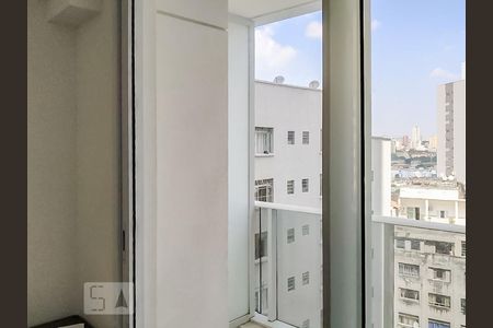 Varanda de kitnet/studio para alugar com 1 quarto, 23m² em Sé, São Paulo