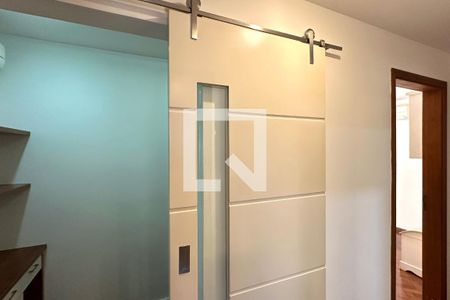 Escritório de apartamento para alugar com 3 quartos, 112m² em Lagoa, Rio de Janeiro