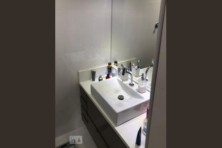 Apartamento à venda com 75m², 2 quartos e 2 vagasBanheiro