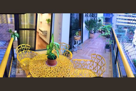 Varanda de apartamento para alugar com 3 quartos, 95m² em Botafogo, Rio de Janeiro
