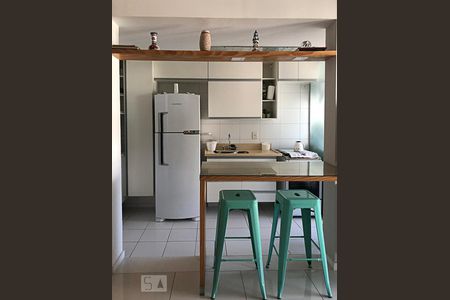 Cozinha de apartamento para alugar com 2 quartos, 70m² em Barra da Tijuca, Rio de Janeiro