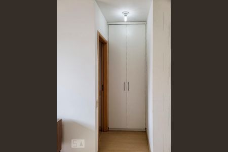 Quarto Suíte Armário de apartamento para alugar com 1 quarto, 37m² em Vila Mariana, São Paulo