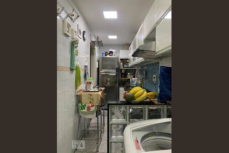 Apartamento à venda com 70m², 2 quartos e 1 vaga Apartamento à venda com 70m², 2 quartos e 1 vagaCozinha e Área de Serviço