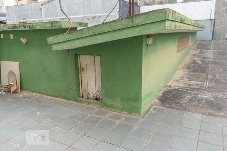 Casa à venda com 370m², 4 quartos e 4 vagas Casa à venda com 370m², 4 quartos e 4 vagasÁrea Externa