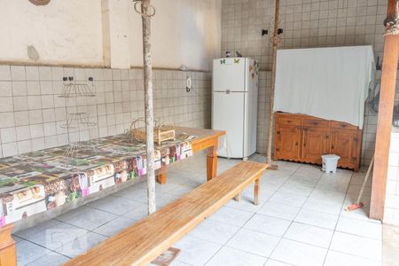 Casa à venda com 370m², 4 quartos e 4 vagas Casa à venda com 370m², 4 quartos e 4 vagasÁrea Externa