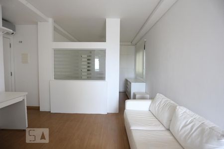 Sala de kitnet/studio para alugar com 1 quarto, 50m² em Consolação, São Paulo