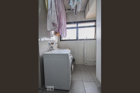 Apartamento à venda com 211m², 4 quartos e 3 vagasLavanderia