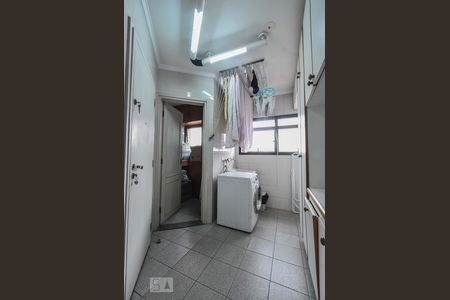 Apartamento à venda com 211m², 4 quartos e 3 vagasLavanderia