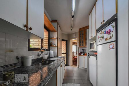 Apartamento à venda com 211m², 4 quartos e 3 vagasCozinha